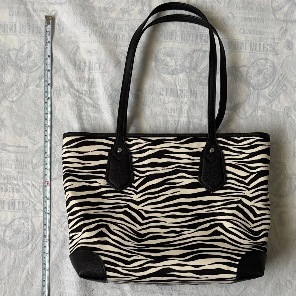 Michael Kors Zebra print Tote Bag - Picture 3 of 5